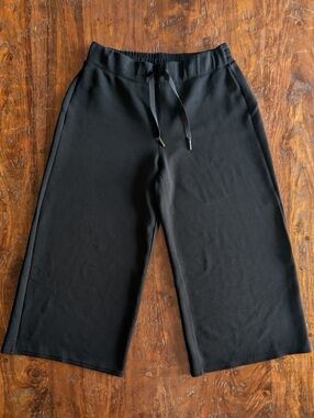 Spanx AirEssentials Cropped Wide Leg Pants